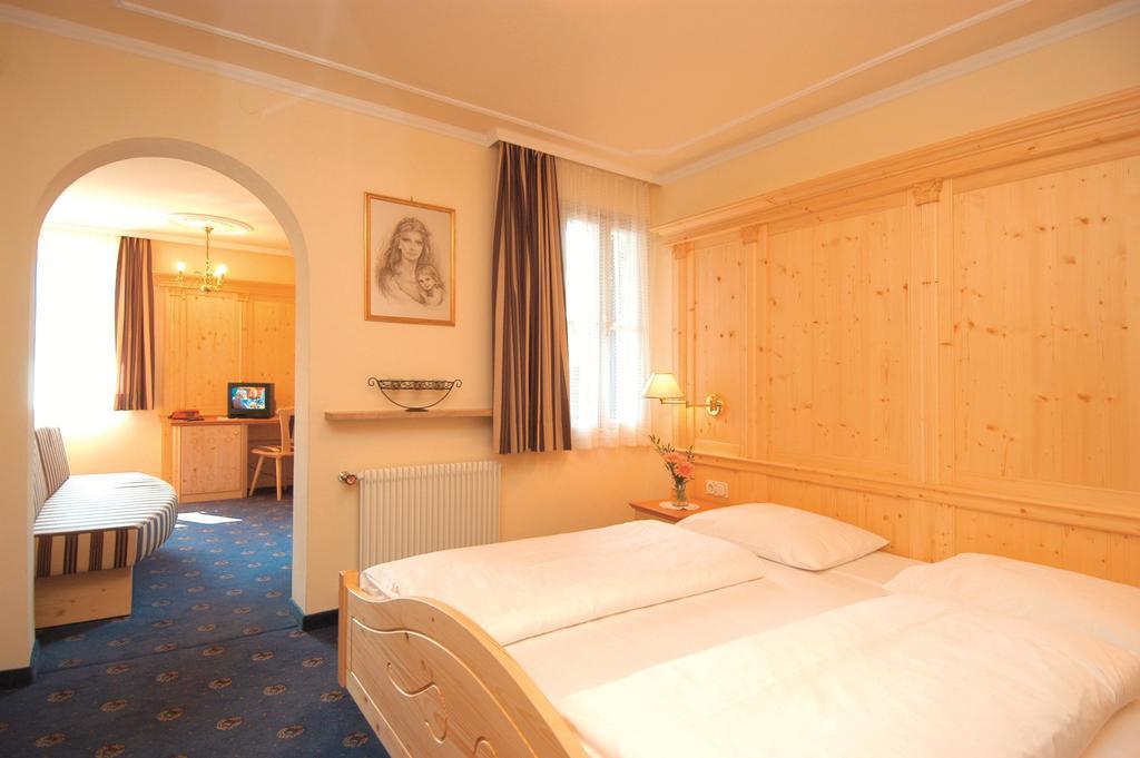 Hotel Kreuz ริเฟียโน ภายนอก รูปภาพ