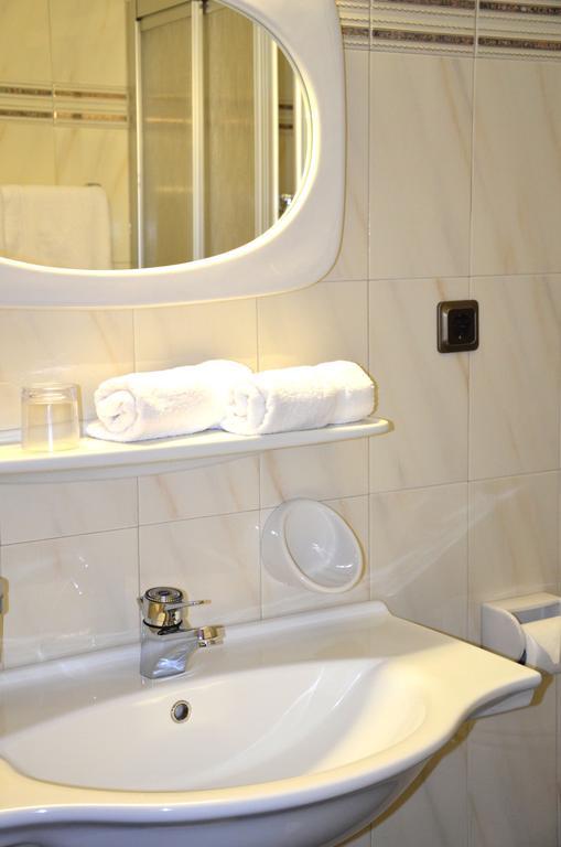 Hotel Kreuz ริเฟียโน ห้อง รูปภาพ